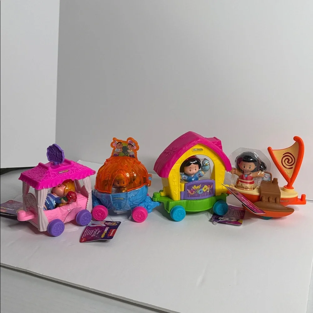 โจ NWT Bundle Lot Disney Fisher-Price Little People Parade Princess Floats โจ - Picture 3 of 11